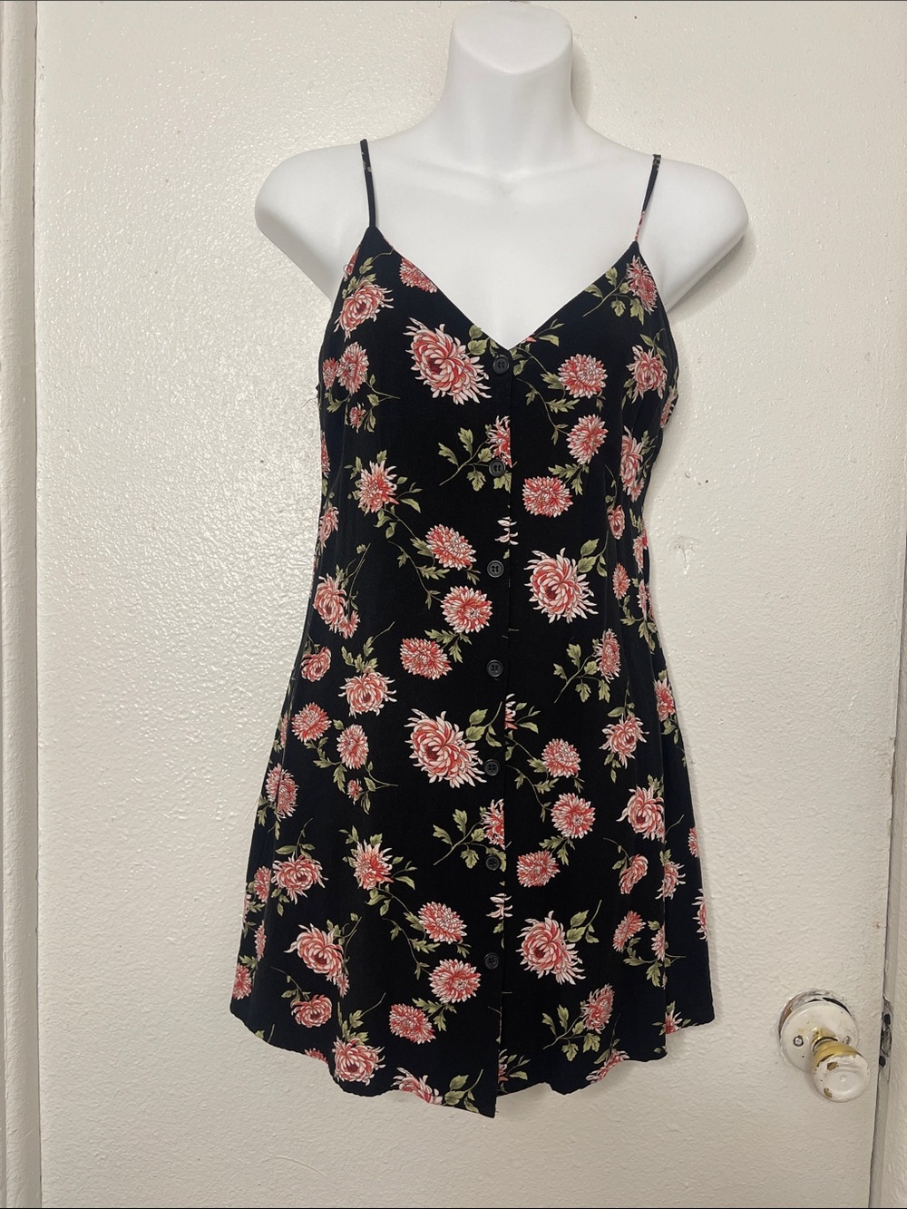 FOREVER 21- Black Floral Button-Front Spaghetti Strap Mini Dress- S